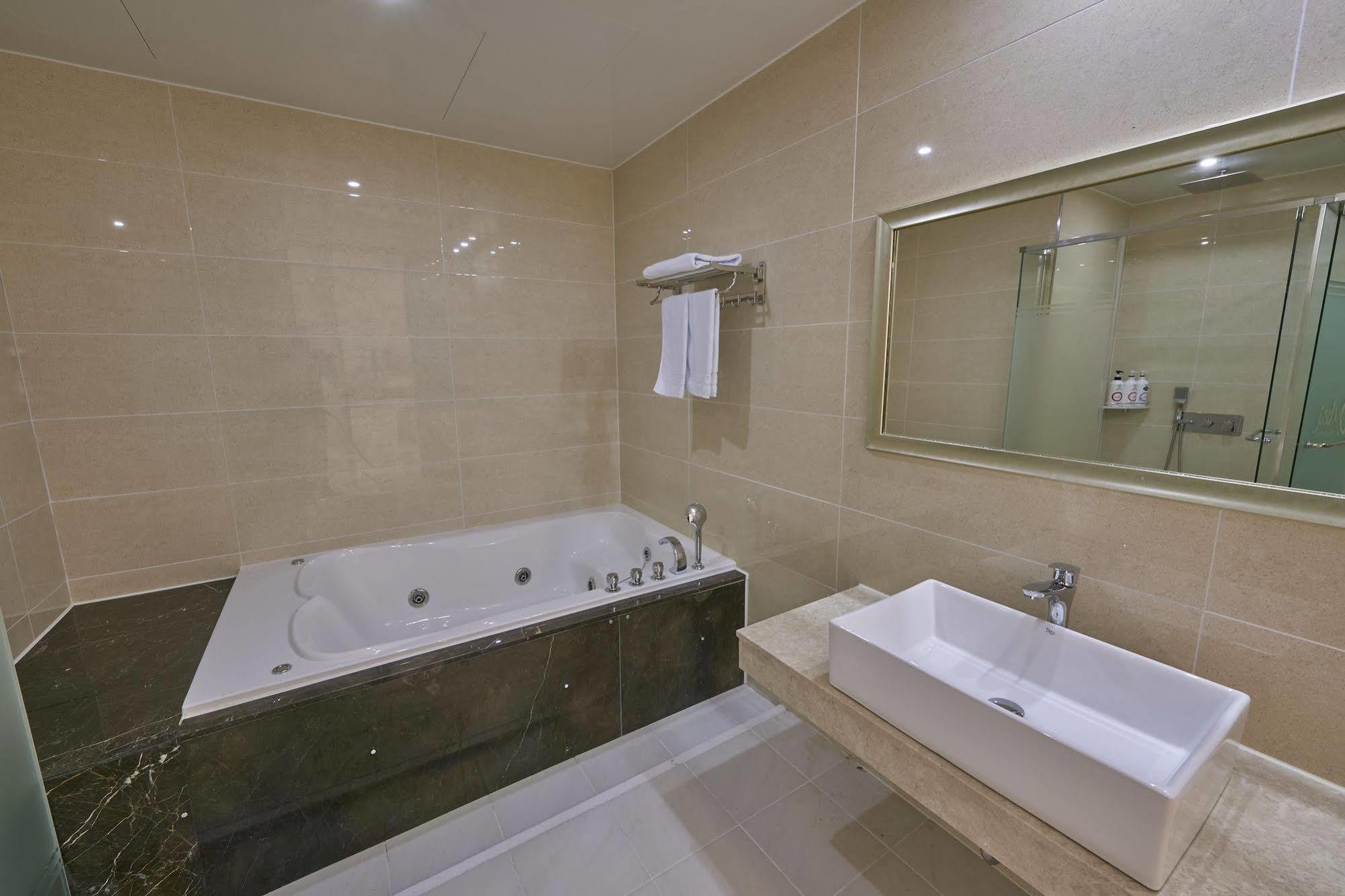 Dubai Hotel Kvangdzsu Kültér fotó