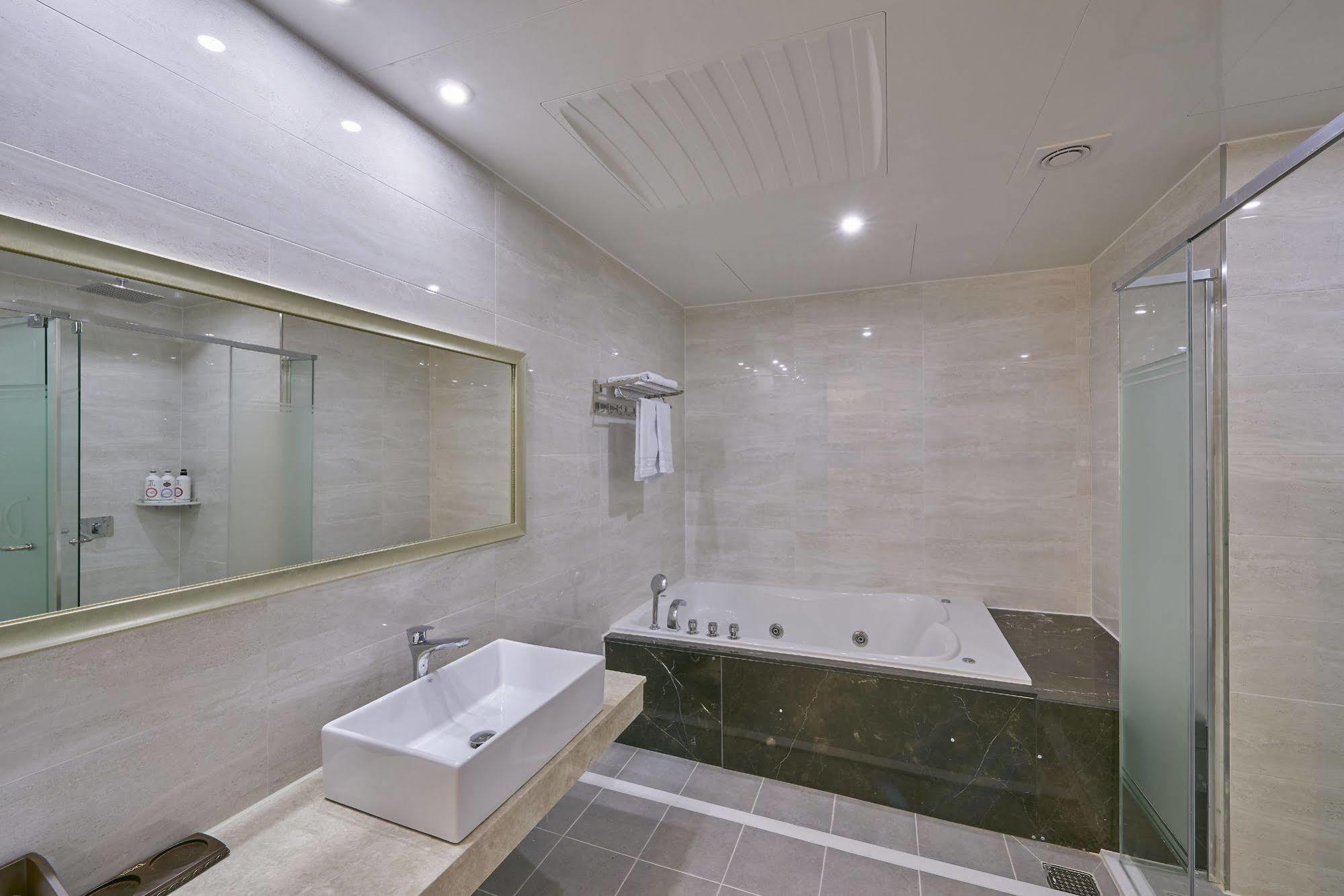 Dubai Hotel Kvangdzsu Kültér fotó